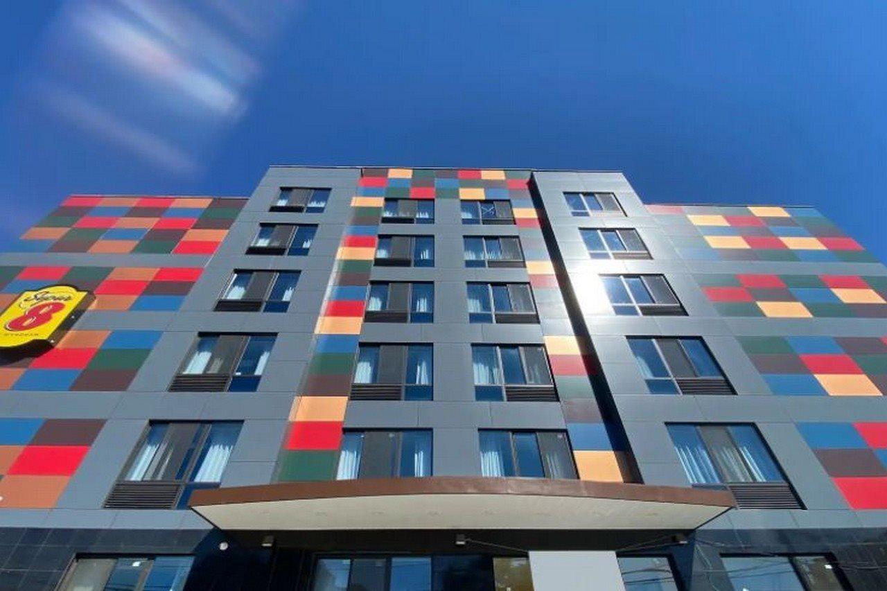 Super 8 By Wyndham Brooklyn Williamsburg Hotel New York Exterior photo